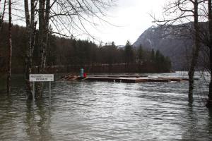 Pomol na jezeru (avtor fotografije Stane Klemenc)